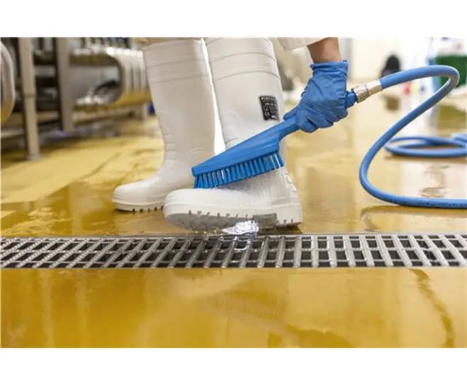 Vikan Hygiene Handborstel Met Waterdoorvoer Blauw 330mm Vikan Hygiene Handborstel Met Waterdoorvoer Blauw 330mm